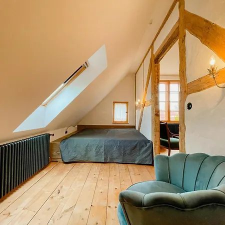 Cozy In The Manor House 펜션 Rambin