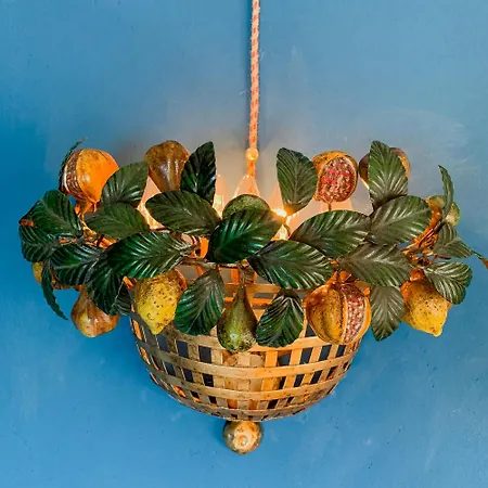 Cozy In The Manor House * Rambin